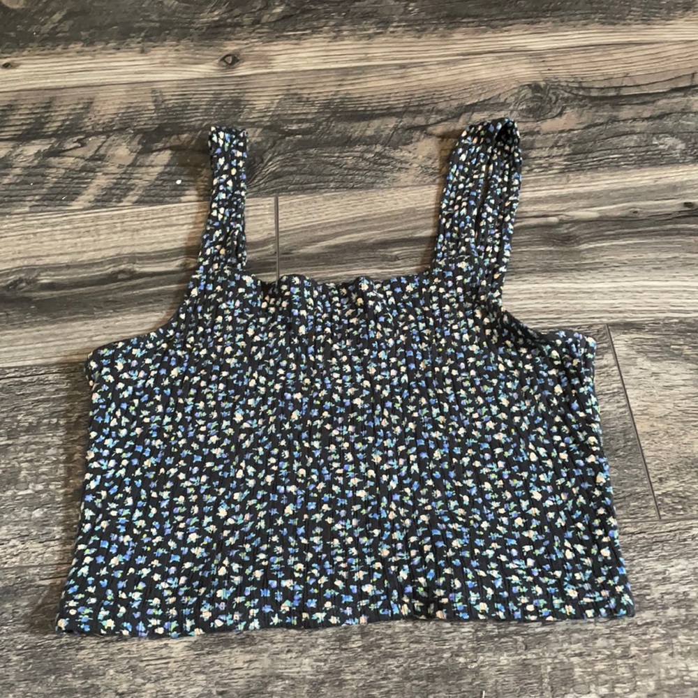 American eagle cropped tank top!